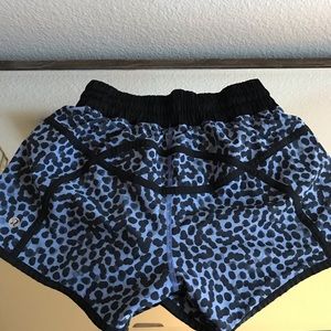 EUC Lululemon Tracker Shorts Size 4